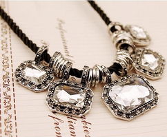 頸鏈女短款鎖骨鏈 時尚、復古與夸張的魅力融合